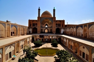 مسجد آقابزرگ کاشان